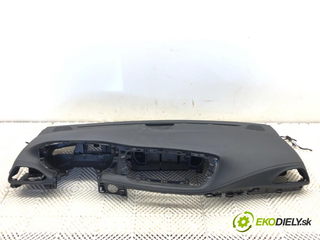 CHRYSLER PACIFICA nadwozie wielkoprzestrzenne (MPV) 2018 185 kW 3.6 Hybrid 3604 Palubná doska VANKÚŠ: 5091269
