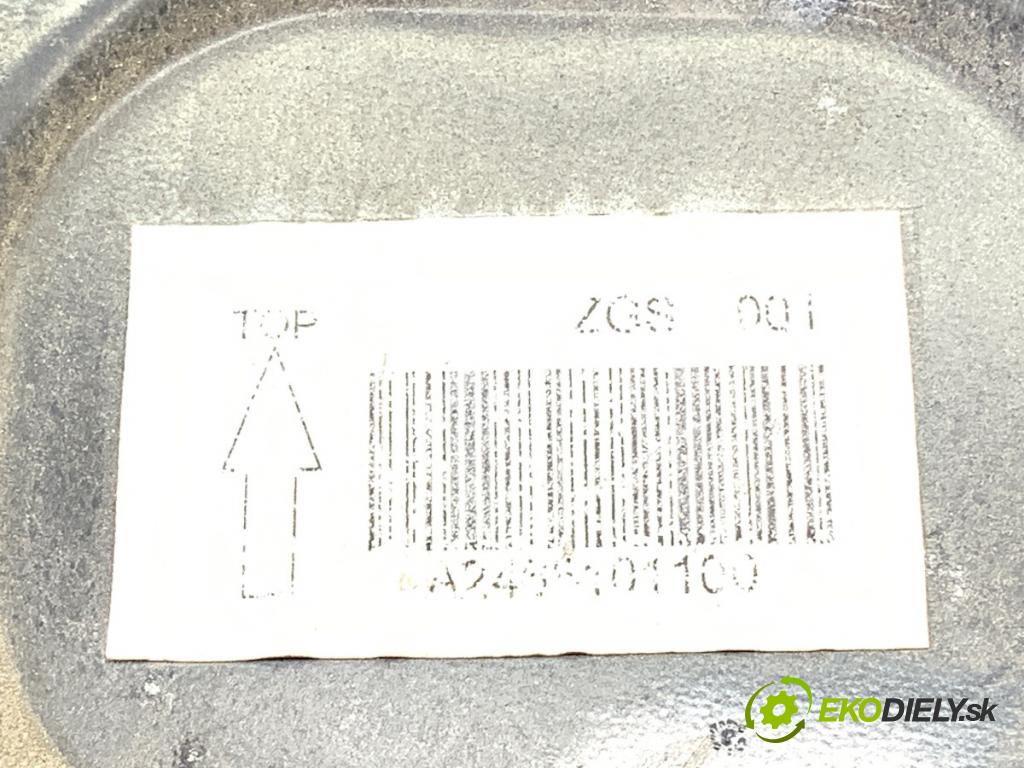 MERCEDES-BENZ W176 liftback 2013 90 kW A 180 (176.042) 1595 výztuha nárazníka zadní část A2466101100 (Zadní výztuha)