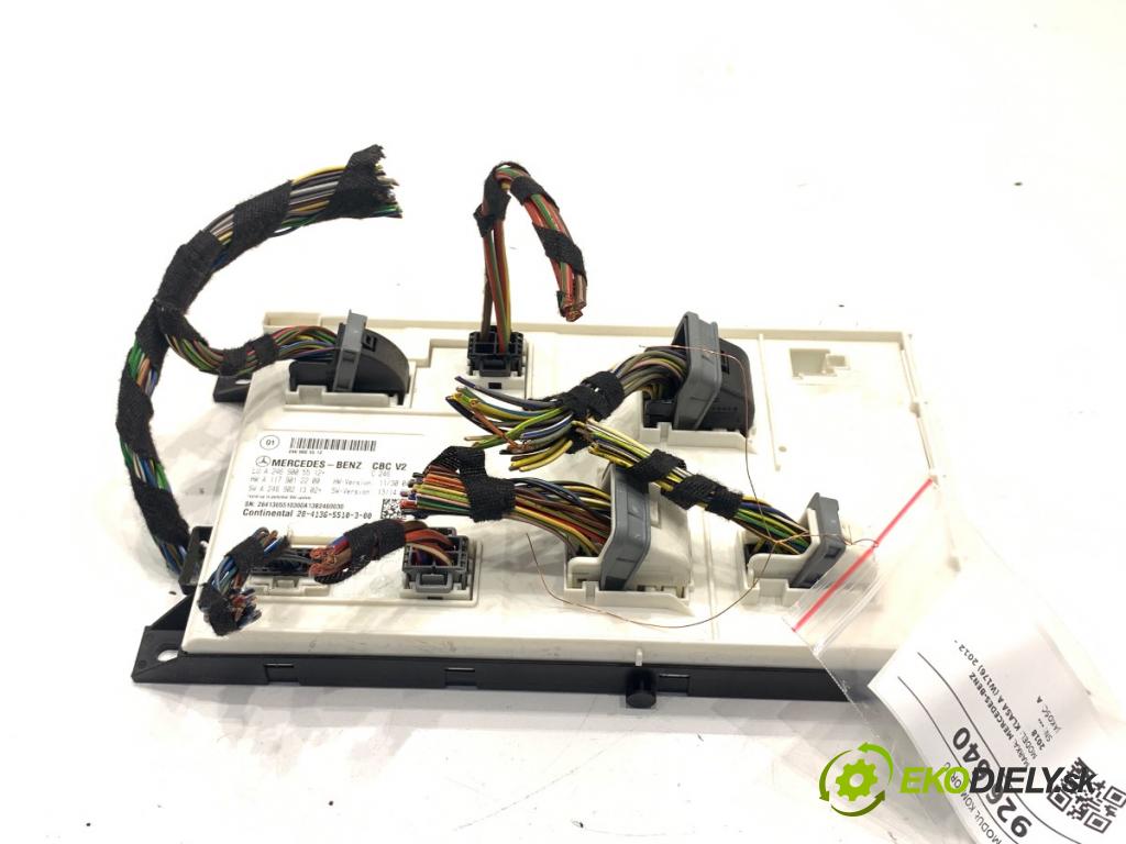 MERCEDES-BENZ W176 liftback 2013 90 kW A 180 (176.042) 1595 modul komfortu A2469005512 (Komfortní modul)