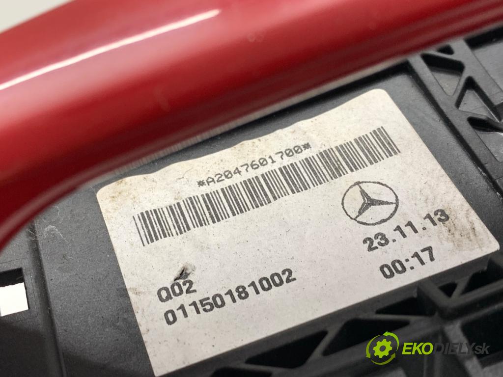 MERCEDES-BENZ W176 liftback 2013 90 kW A 180 (176.042) 1595 klika vnejší levý přední část A2047601700