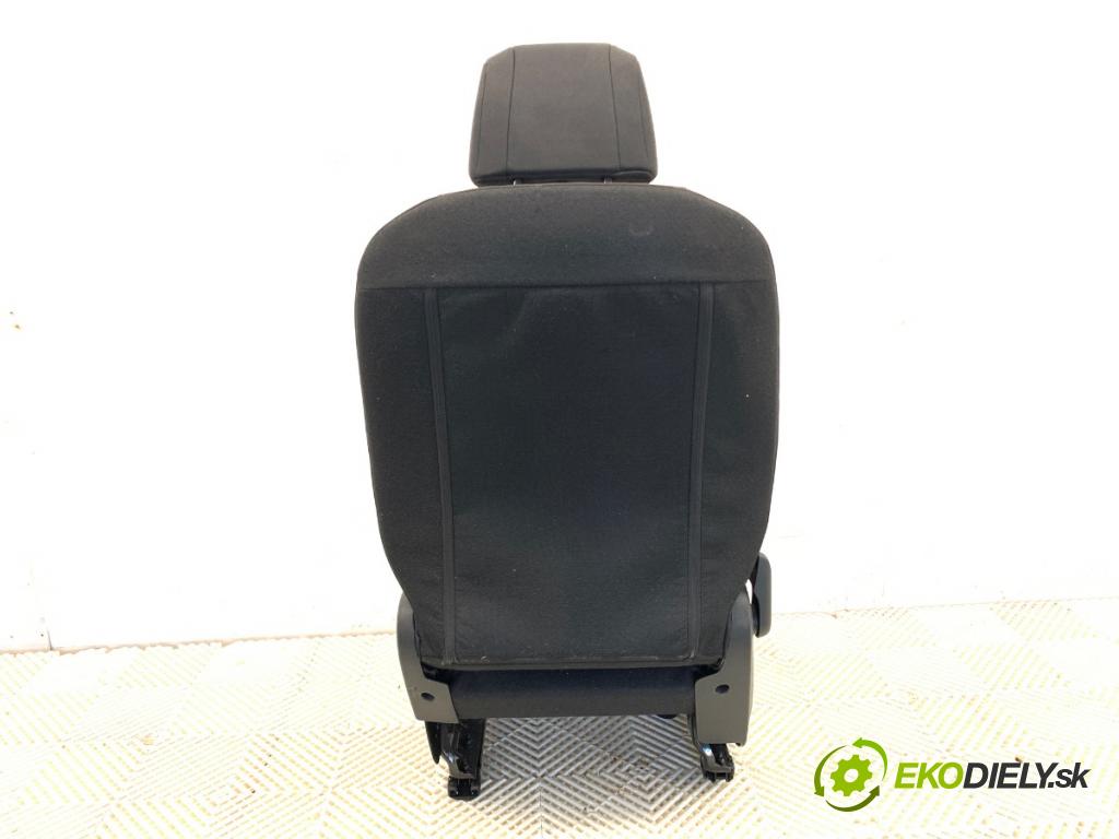 TOYOTA PROACE Nadwozie pełne/minivan 2024 75 kW 1.5 D-4D 100 (BPZMD) 1499 Sedadlo pravy predný