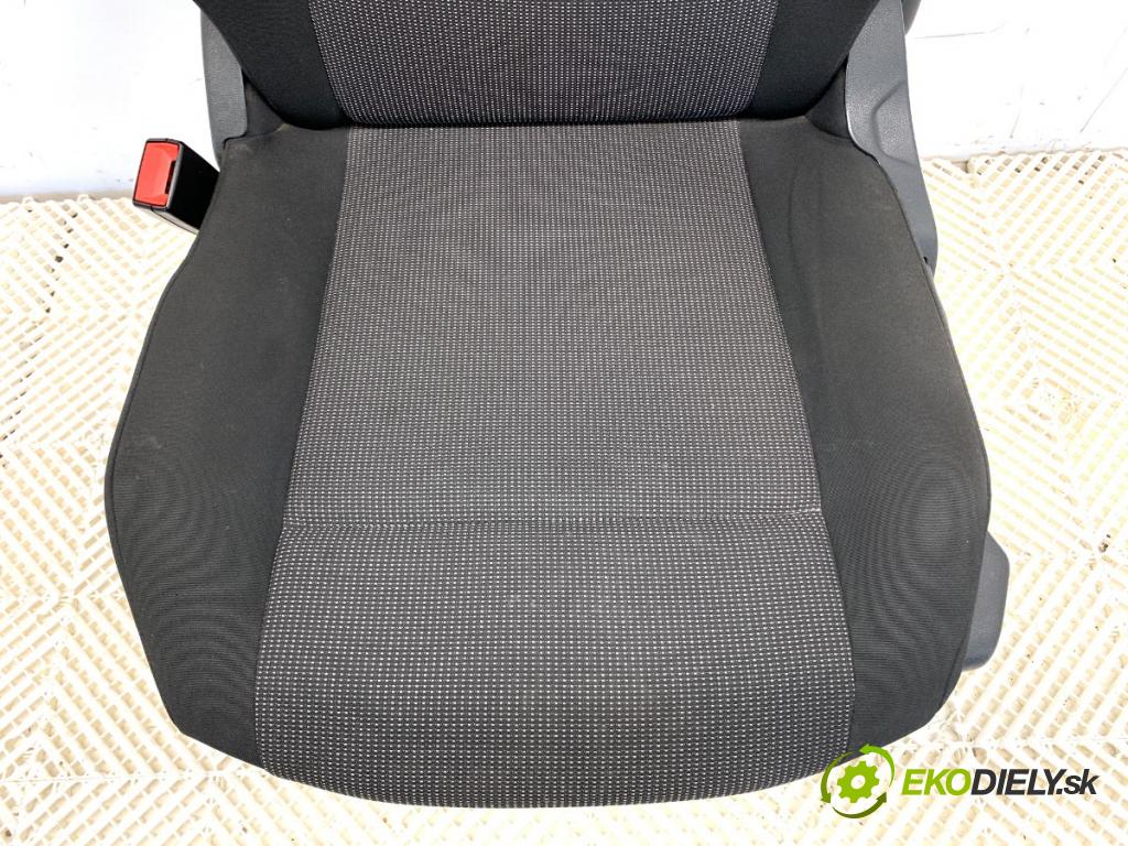 TOYOTA PROACE Nadwozie pełne/minivan 2024 75 kW 1.5 D-4D 100 (BPZMD) 1499 Sedadlo ľavy predný
