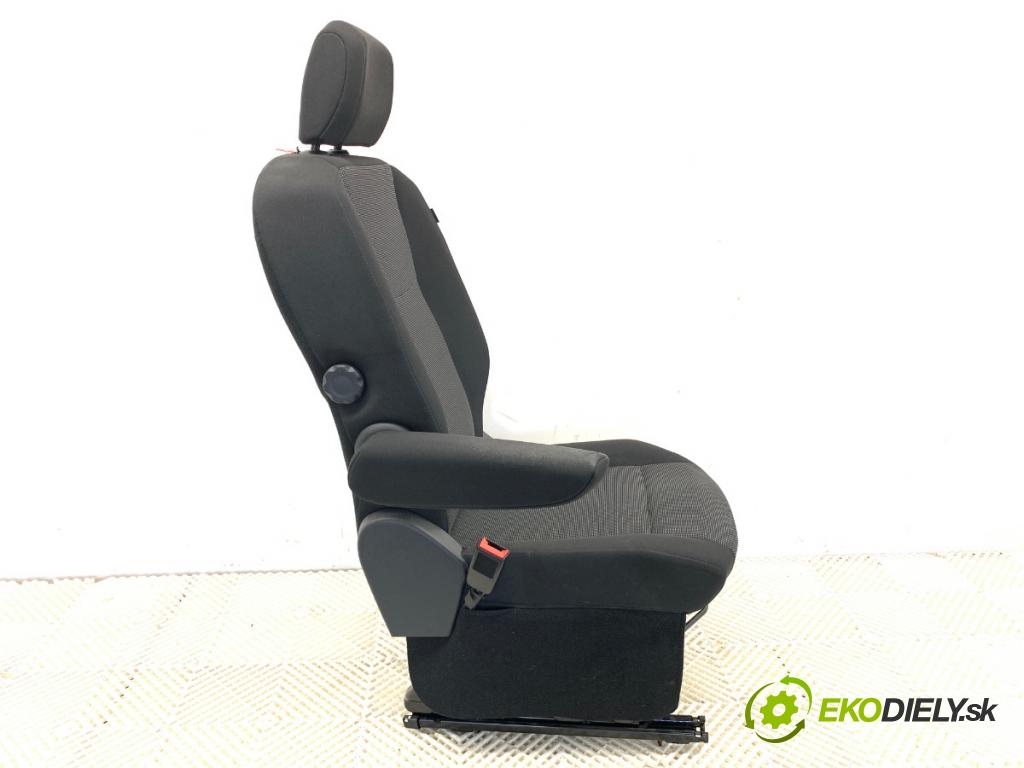 TOYOTA PROACE Nadwozie pełne/minivan 2024 75 kW 1.5 D-4D 100 (BPZMD) 1499 Sedadlo ľavy predný