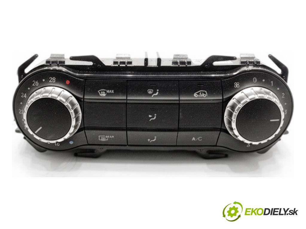 MERCEDES-BENZ W176 liftback 2013 90 kW A 180 (176.042) 1595 Panel ovládania kúrenia A2469002208 (Prepínacie páčky pod volantom)