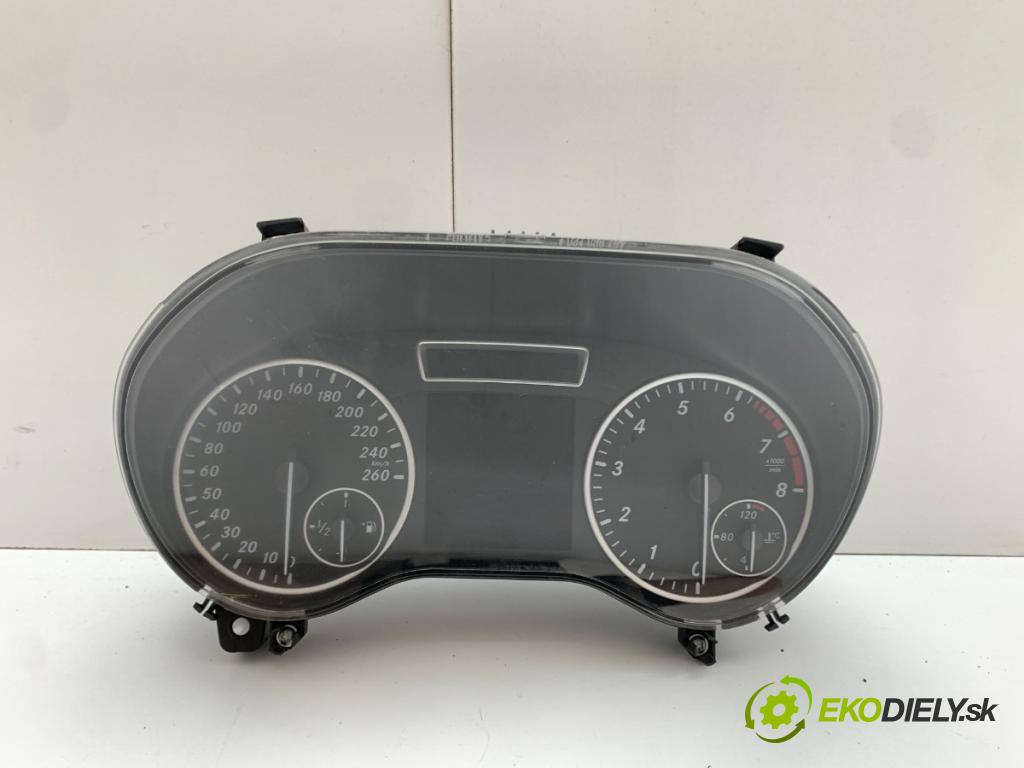 MERCEDES-BENZ W176 liftback 2013 90 kW A 180 (176.042) 1595 Prístrojovka A1769007701 (Prístrojová doska)