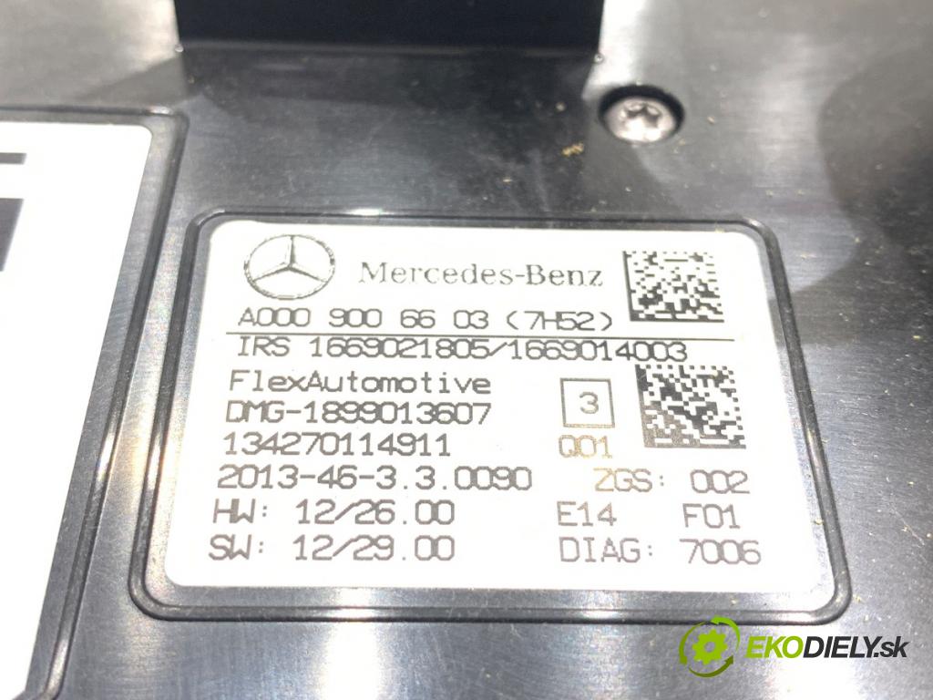 MERCEDES-BENZ W176 liftback 2013 90 kW A 180 (176.042) 1595 světlo stropní A0009006603