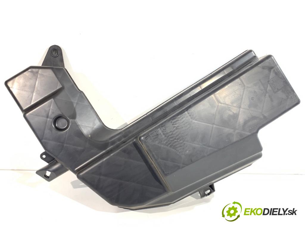 AUDI A4 B7 Kombi 2005 103 kW 2.0 TDI 1968 subwoofer 8E9035382D (Audio zariadenie)