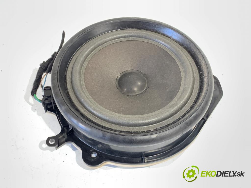 AUDI A4 B7 Kombi 2005 103 kW 2.0 TDI 1968 reproduktory 8E0035411