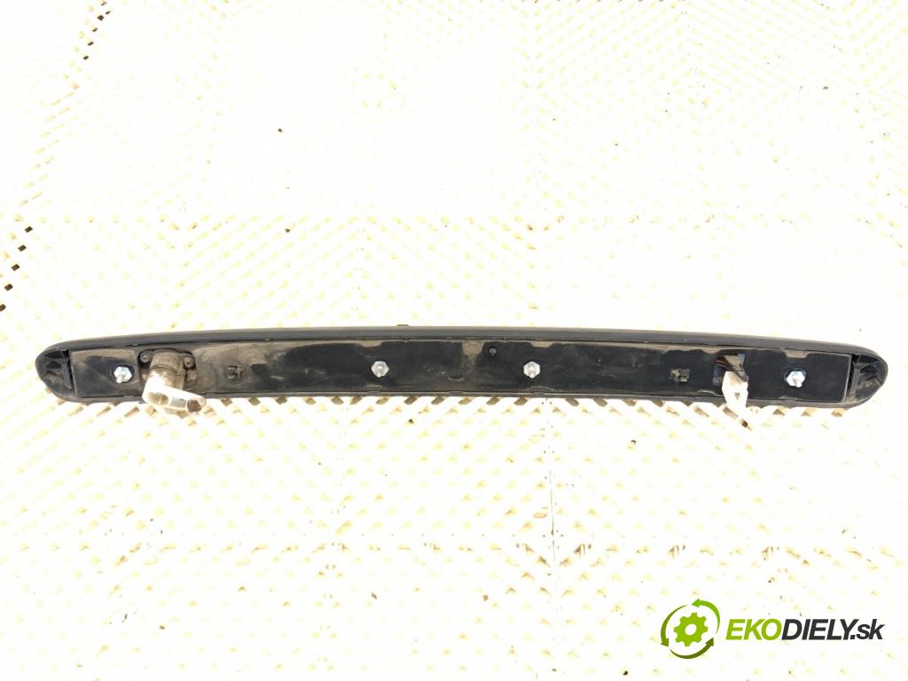 FIAT PANDA III liftback 2014 51 kW 1.2 (312PXA1A) 1242 lišta dveří zadní část