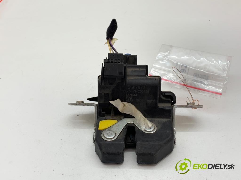 FIAT PANDA III liftback 2014 51 kW 1.2 (312PXA1A) 1242 zámok dveří zadní část 51917973