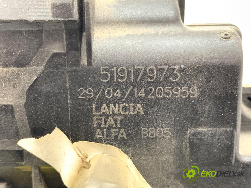 FIAT PANDA III liftback 2014 51 kW 1.2 (312PXA1A) 1242 zámok dveří zadní část 51917973