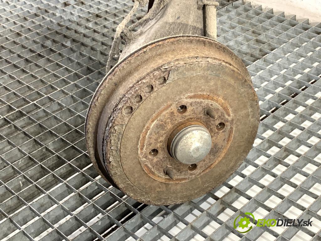 FIAT PANDA III liftback 2014 51 kW 1.2 (312PXA1A) 1242 výztuha zadní část