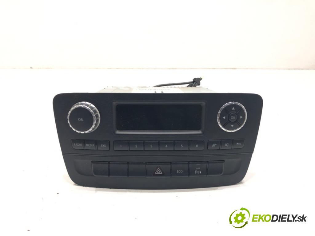 MERCEDES-BENZ W176 liftback 2013 90 kW A 180 (176.042) 1595 RADIO A1769009701 (Audio zariadenie)