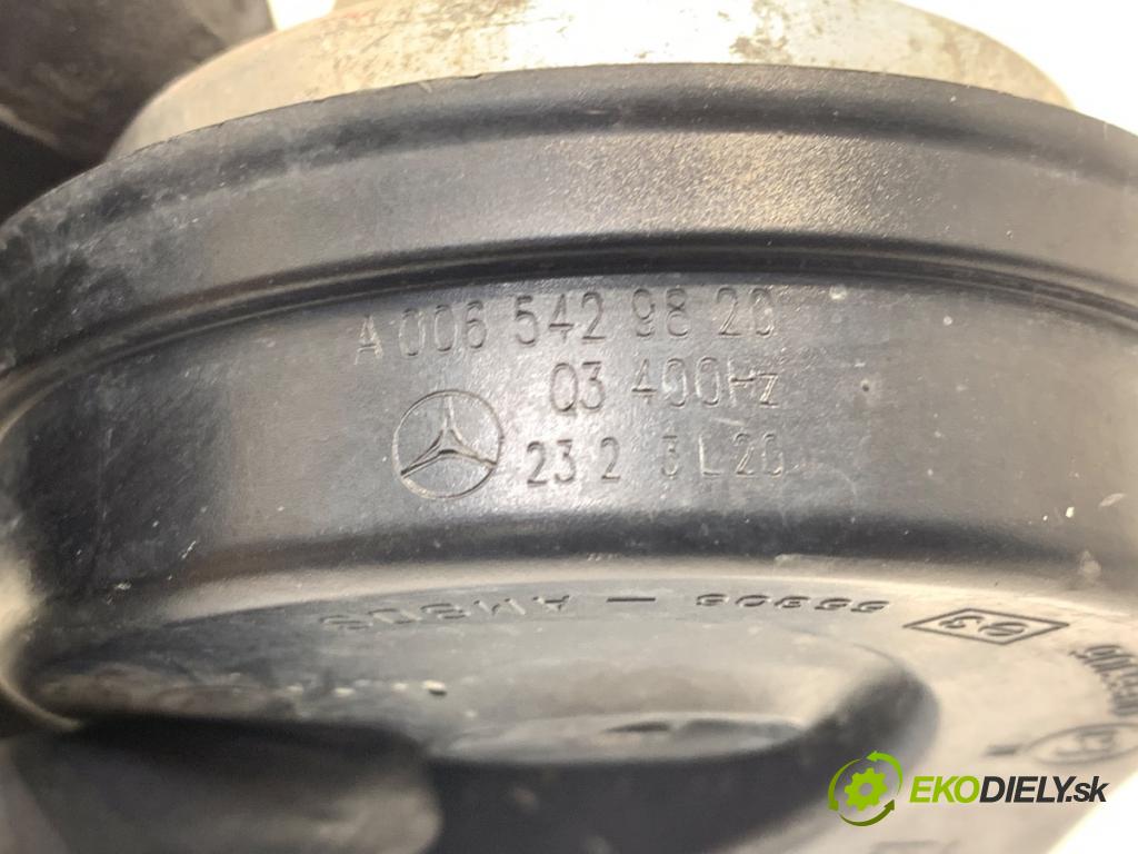 MERCEDES-BENZ W176 liftback 2013 90 kW A 180 (176.042) 1595 klaksón