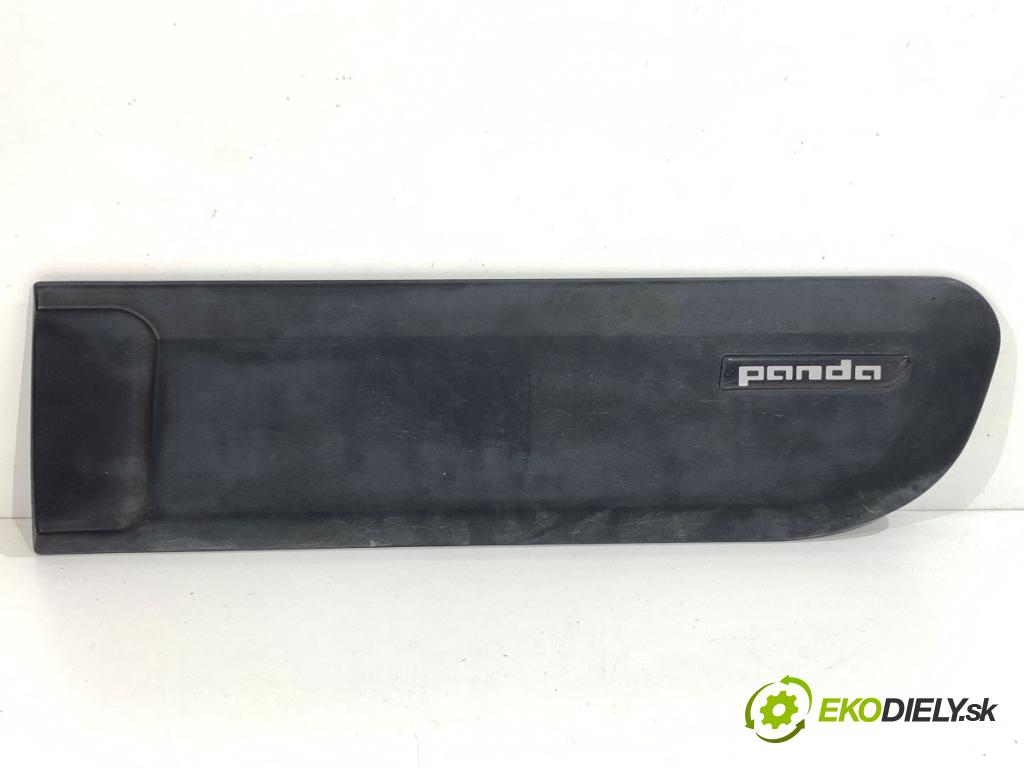 FIAT PANDA III liftback 2014 51 kW 1.2 (312PXA1A) 1242 lišta dveře levý zadní část 
