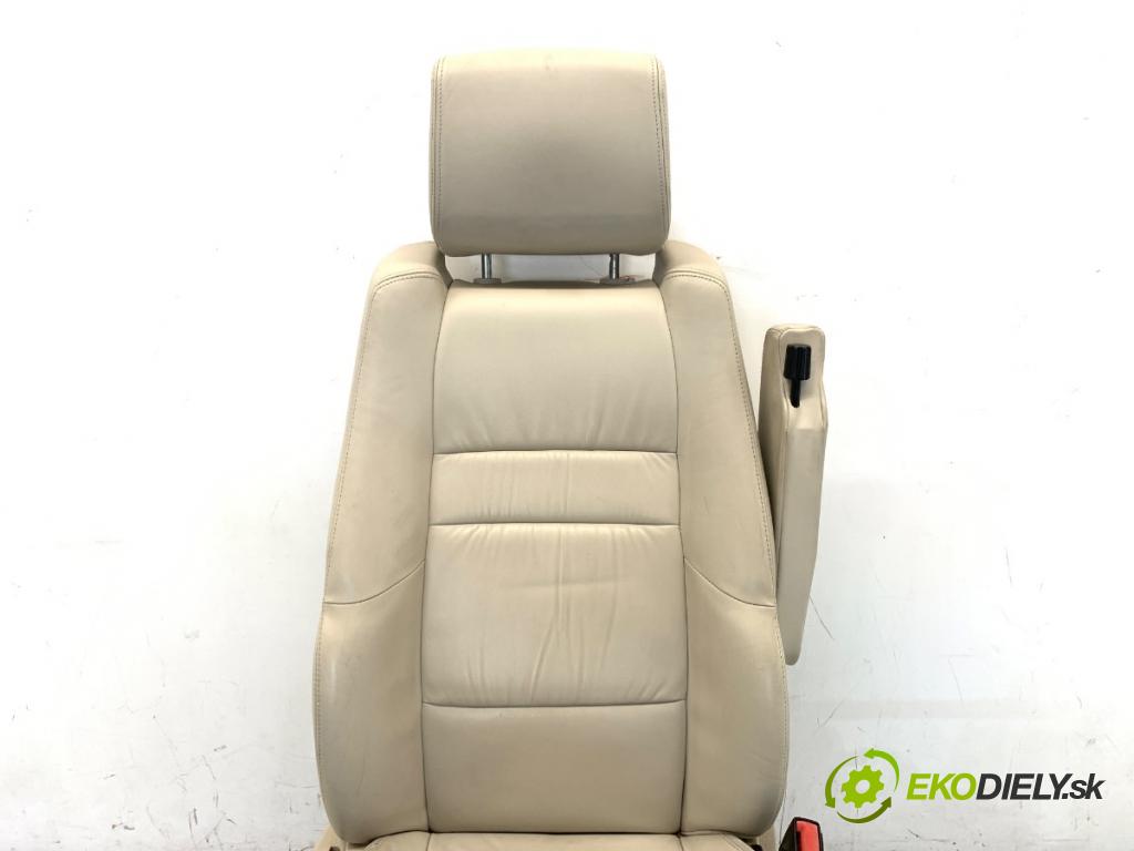 LAND ROVER RANGE ROVER SPORT I SUV 2009 200 kW 3.6 D 4x4 3628 sedadlo pravý přední část
