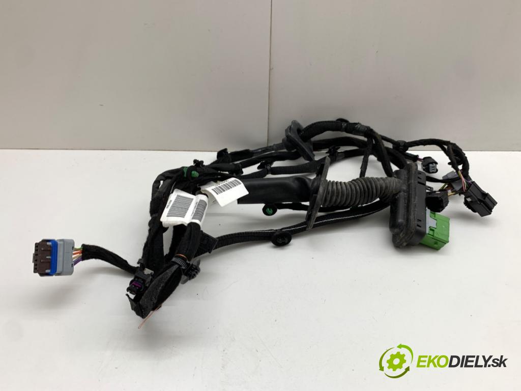 TOYOTA PROACE Nadwozie pełne/minivan 2024 75 kW 1.5 D-4D 100 (BPZMD) 1499 káblovačka dveře přední část pravý 9828276680