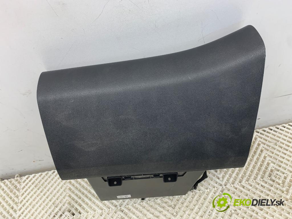 TOYOTA PROACE Nadwozie pełne/minivan 2024 75 kW 1.5 D-4D 100 (BPZMD) 1499 přihrádka kastlík spolujezdce  (Přihrádka (kastlík))