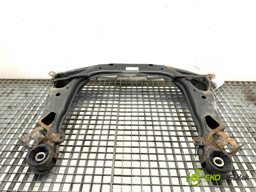 AUDI A4 B7 Kombi 2005 103 kW 2.0 TDI 1968 Výstuha pod Motor  (Výstuha predná)