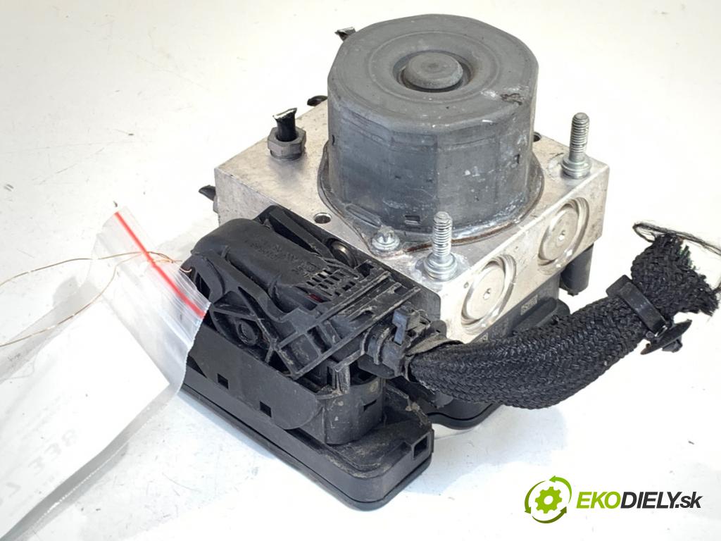 MERCEDES-BENZ W176 liftback 2013 90 kW A 180 (176.042) 1595 pumpa ABS A0094316412 (Pumpa ABS)