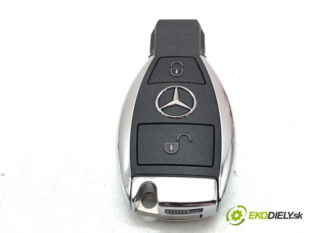 MERCEDES-BENZ W176 liftback 2013 90 kW A 180 (176.042) 1595 kľúč 