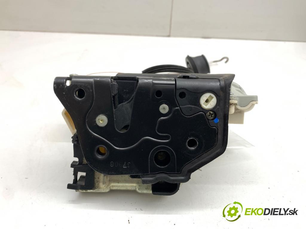 AUDI A4 B8 Kombi 2008 105 kW 2.0 TDI 1968 zámok dveře pravý zadní část 8K0839016