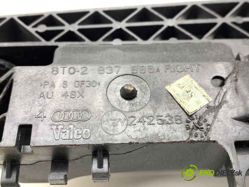 AUDI A4 B8 Kombi 2008 105 kW 2.0 TDI 1968 klika vnejší pravý zadní část