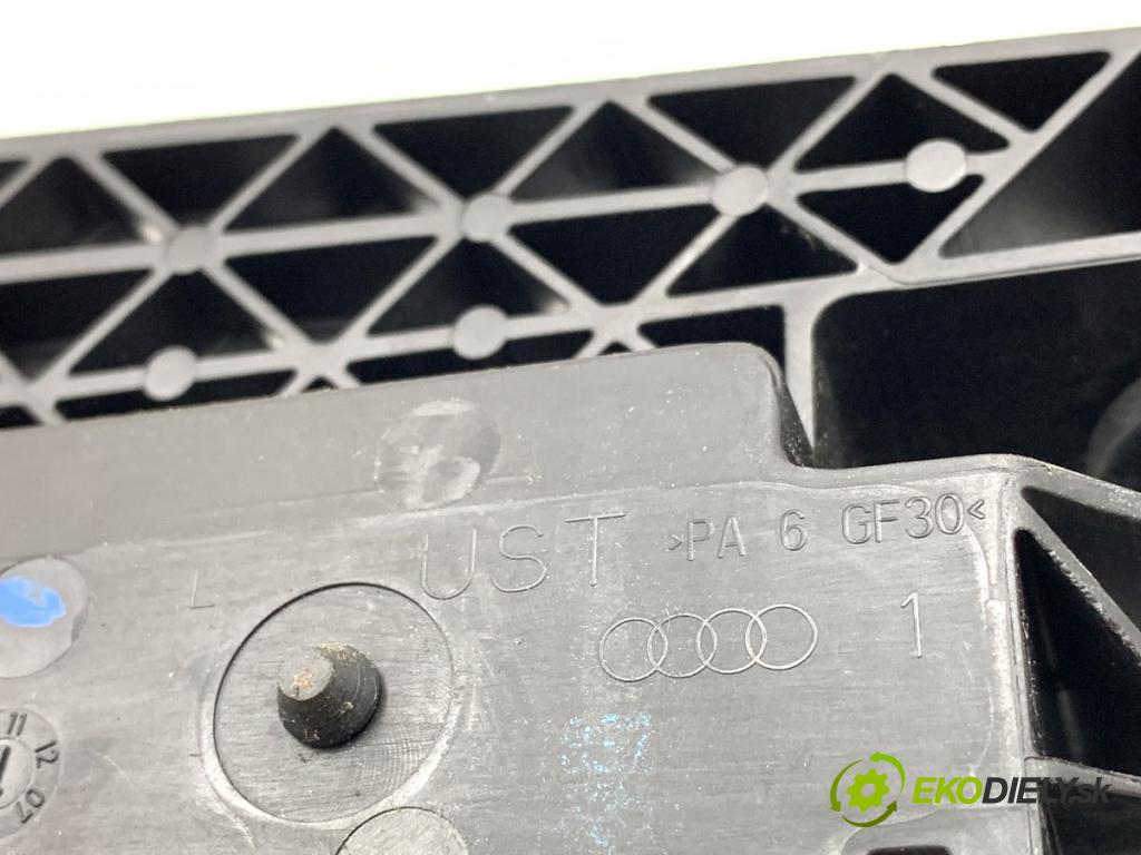 AUDI A4 B8 Kombi 2008 105 kW 2.0 TDI 1968 Kľučka vonkajšia ľavy predný