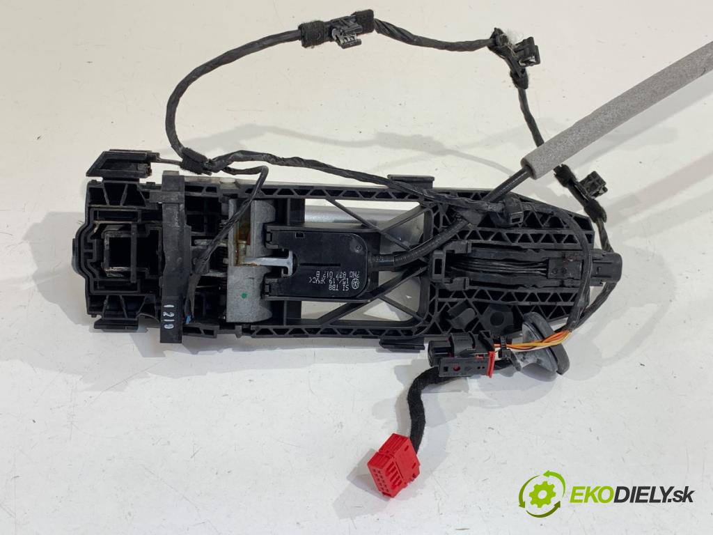 VW ARTEON liftback 2019 110 kW 2.0 TDI 1968 klika vnejší pravý přední část 7N0837017B
