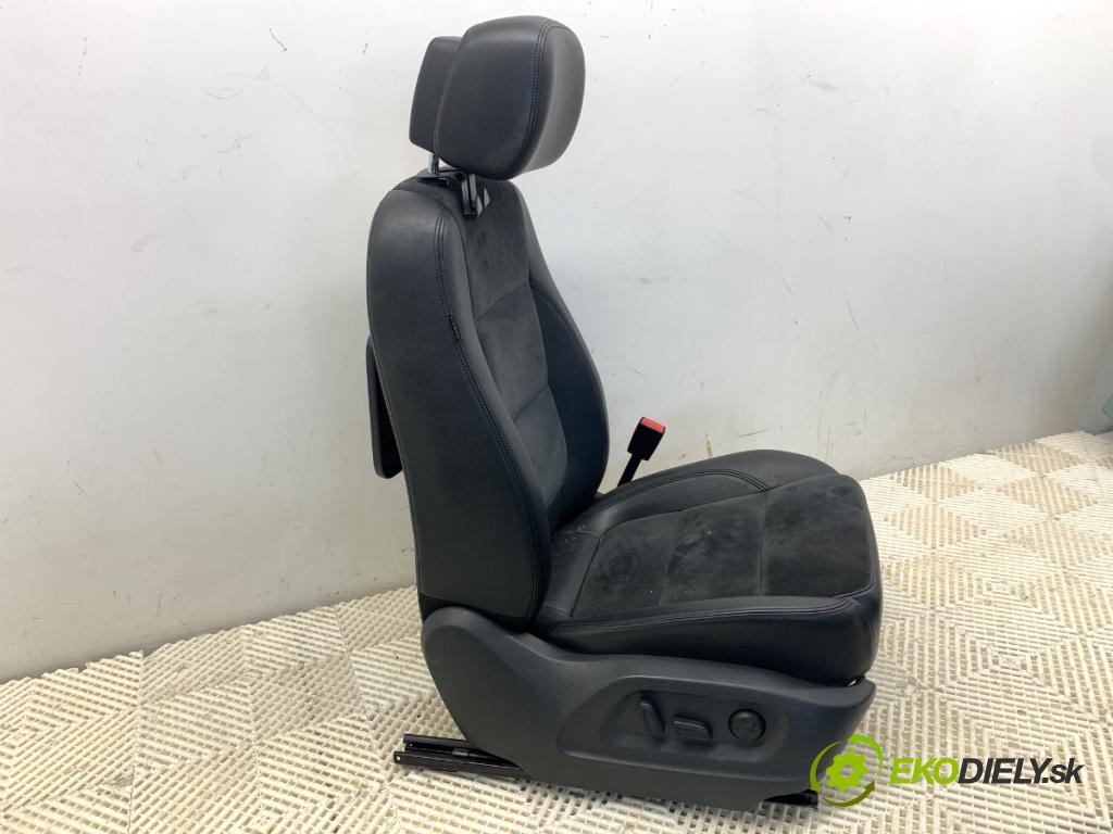 VW SHARAN nadwozie wielkoprzestrzenne (MPV) 2013 130 kW 2.0 TDI 1968 Sedadlo pravy predný