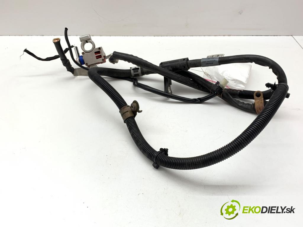 MERCEDES-BENZ W176 liftback 2013 90 kW A 180 (176.042) 1595 svorka plus A2465407732