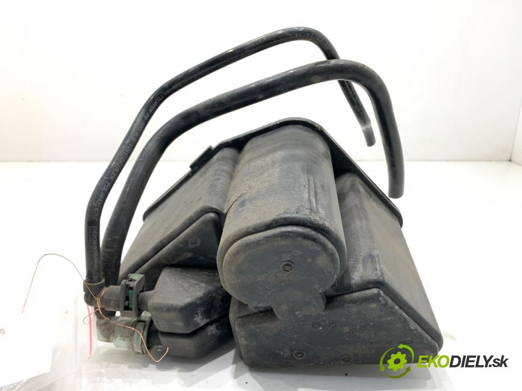 MERCEDES-BENZ W176 liftback 2013 90 kW A 180 (176.042) 1595 filtr pylový A2464706000