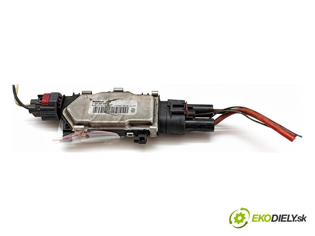 MERCEDES-BENZ W176 liftback 2013 90 kW A 180 (176.042) 1595 modul ventilátoru