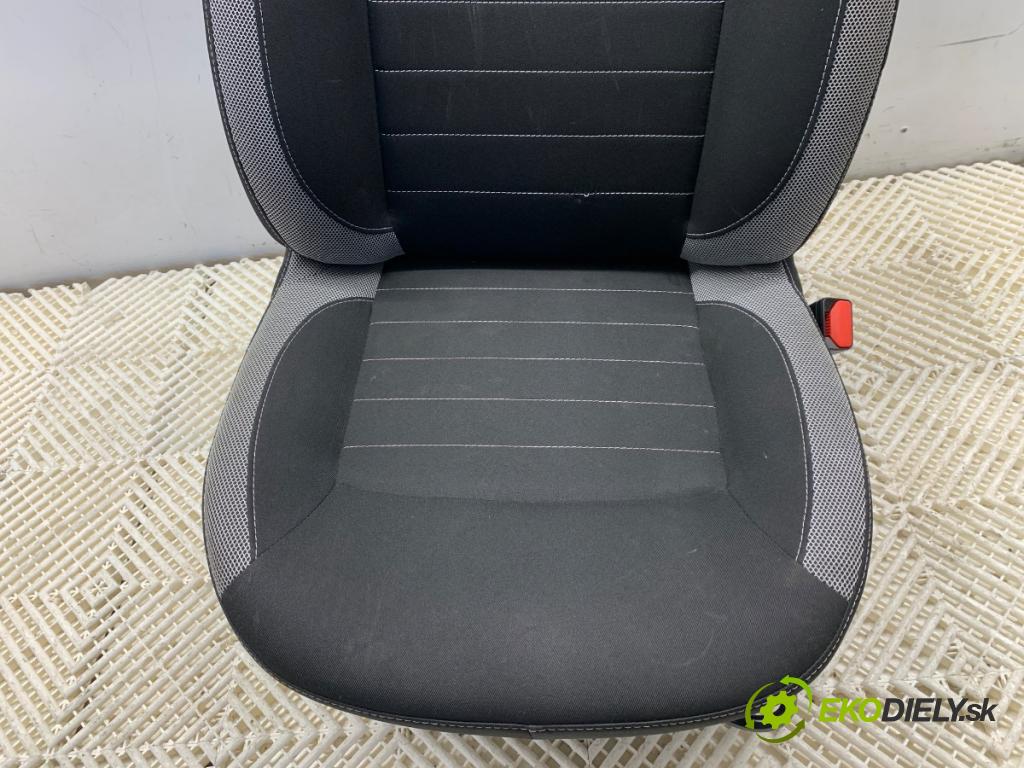 DACIA LOGAN II Kombi 2019 70 kW 1.5 Blue dCi 95 (K8JL) 1461 Sedadlo pravy predný