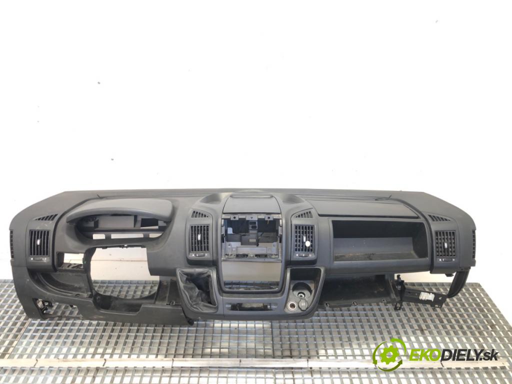 PEUGEOT BOXER I Autobus 2017 96 kW 2.0 BlueHDi 130 1997 Palubná doska  (Palubná doska)