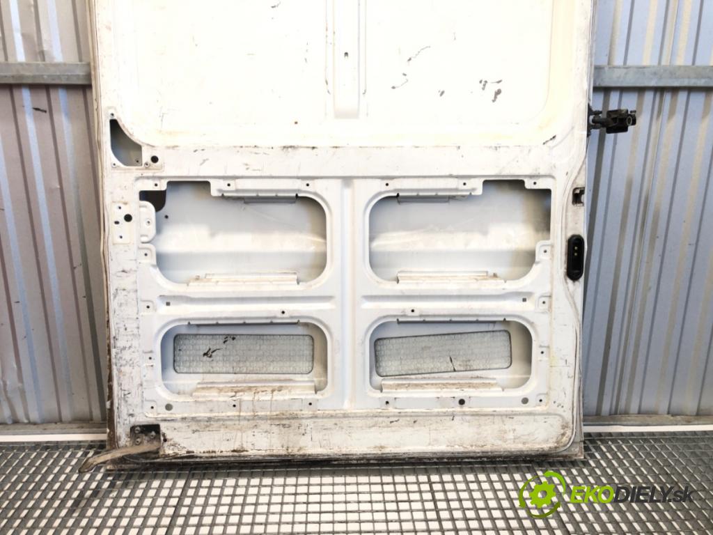 PEUGEOT BOXER I Autobus 2017 96 kW 2.0 BlueHDi 130 1997 Dvere pravy zad posuvné