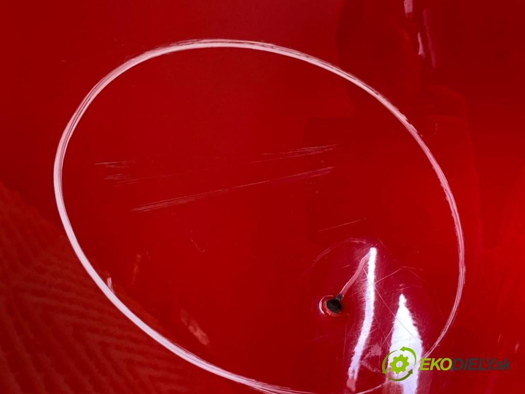 TOYOTA YARIS III liftback 2016 51 kW 1.0 (KSP130_) 998 Nárazník zad (Kľučka dverí ostatné)