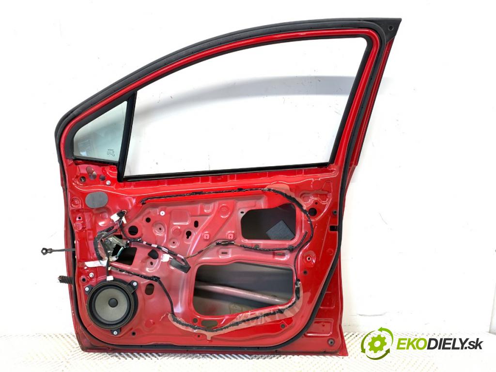 TOYOTA YARIS III liftback 2016 51 kW 1.0 (KSP130_) 998 Dvere pravy predný