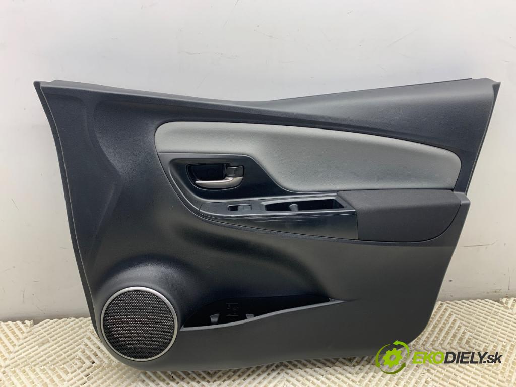 TOYOTA YARIS III liftback 2016 51 kW 1.0 (KSP130_) 998 čalúnenie Dvere pravy predný 