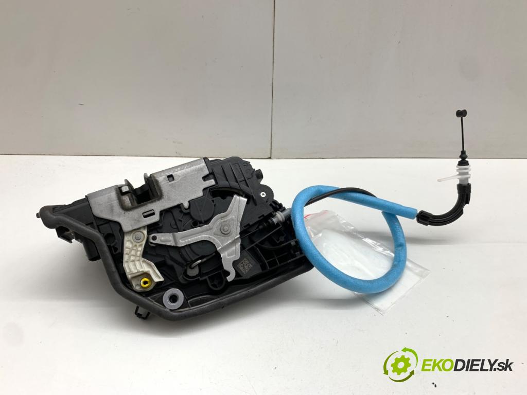 BMW F15 SUV 2018 225 kW xDrive 35 i 2979 zámok dveře pravý zadní část 7281954