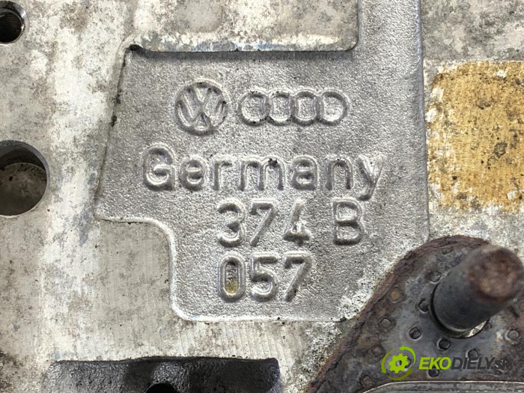 AUDI A8 D3 sedan 2003 202 kW 4.0 TDI quattro 3936 Hlava valcov pravy 057374B