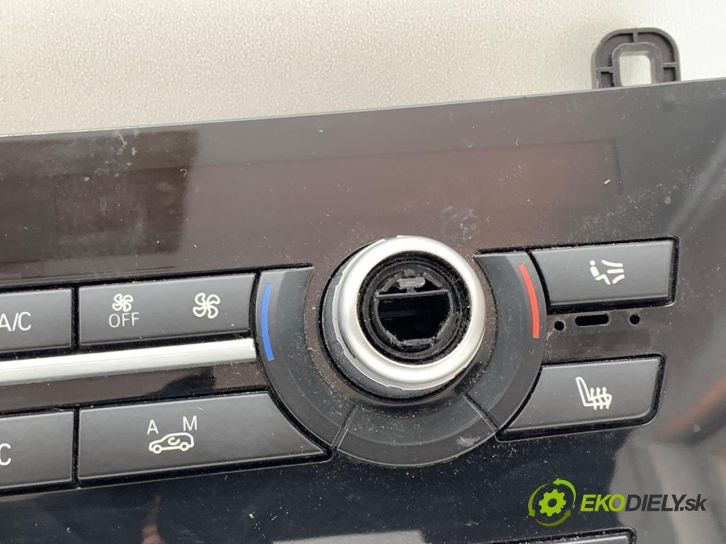 BMW F15 SUV 2018 225 kW xDrive 35 i 2979 Panel ovládaní topení 6831943 (Páčky pod volantem)
