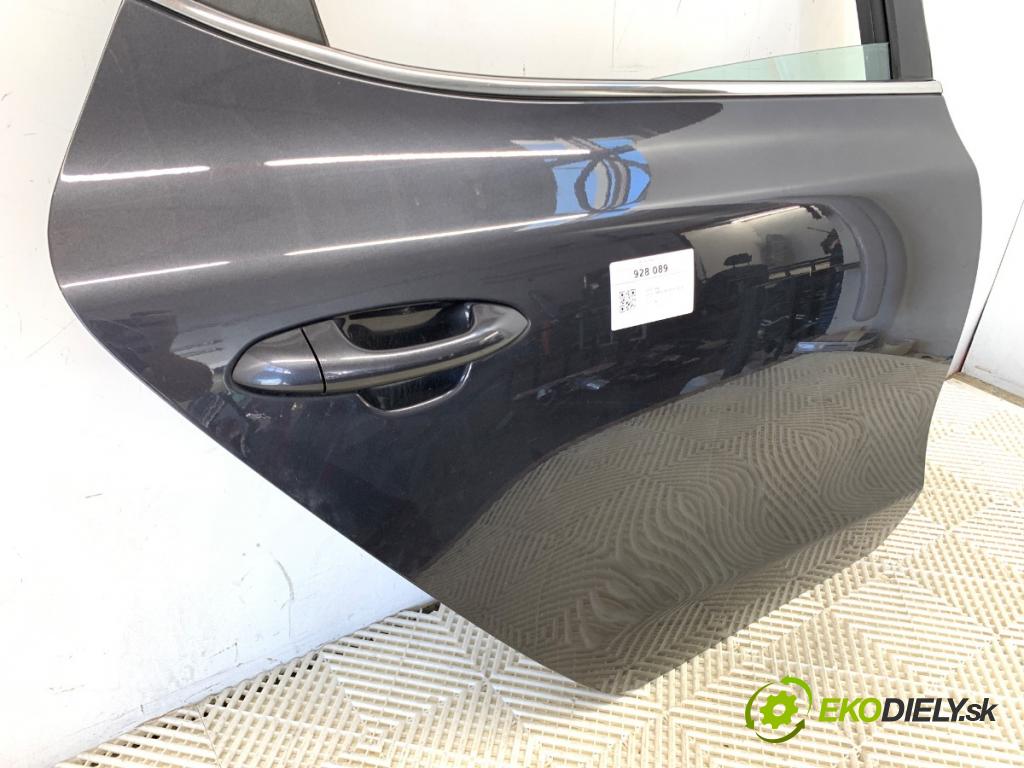 KIA CEED liftback 2012 94 kW 1.6 CRDi 128 1582 dveře pravý zadní část