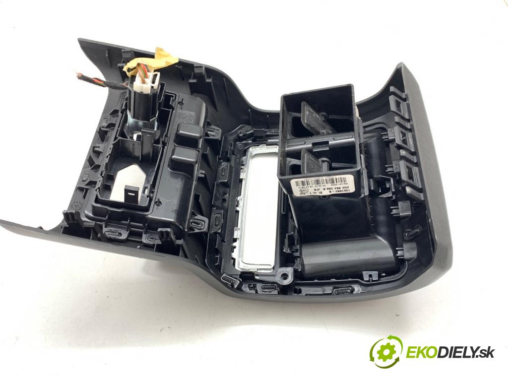 VW ARTEON liftback 2019 110 kW 2.0 TDI 1968 mří topení zadní část 3G8864298B