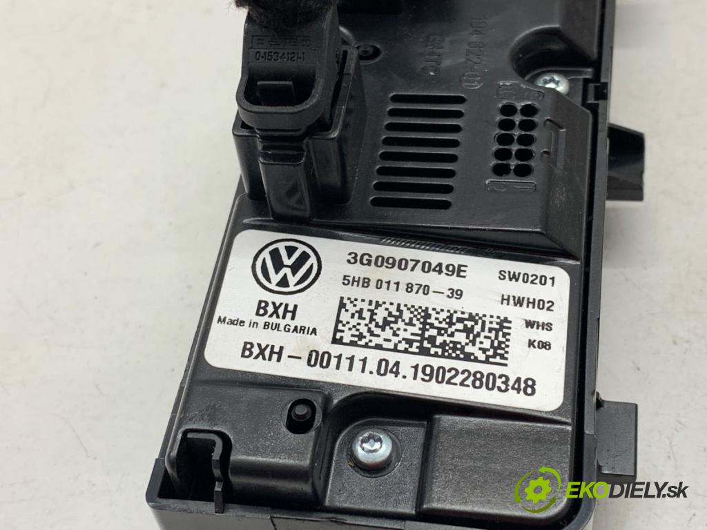 VW ARTEON liftback 2019 110 kW 2.0 TDI 1968 Panel ovládaní topení klimatizace zadní část 3G0907049E
