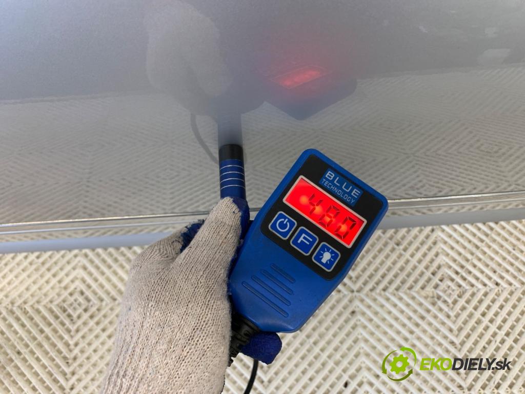 AUDI A8 D3 sedan 2002 246 kW 4.2 quattro 4172 Dvere pravy predný