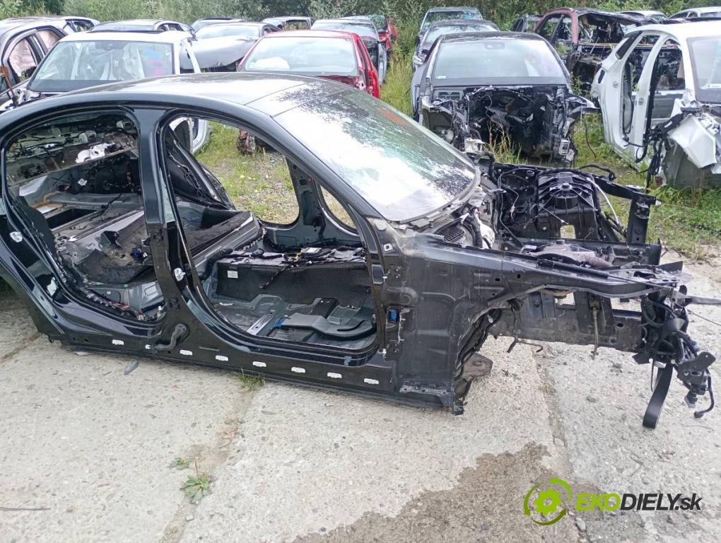 ALFA ROMEO GIULIA sedan 2018 206 kW 2.0 Q4 (952ACA45) 1995 karoséria ČTVRŤÁK: Blatník prah strecha PODŁUŻNICA