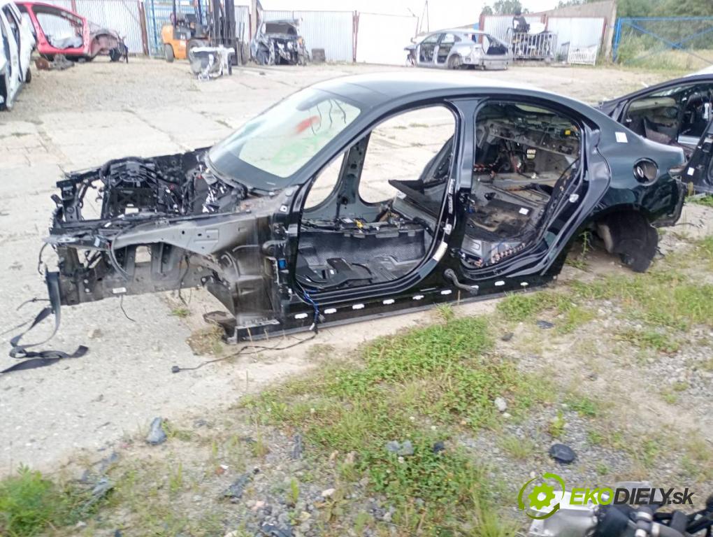 ALFA ROMEO GIULIA sedan 2018 206 kW 2.0 Q4 (952ACA45) 1995 karoséria ČTVRŤÁK: Blatník prah strecha PODŁUŻNICA