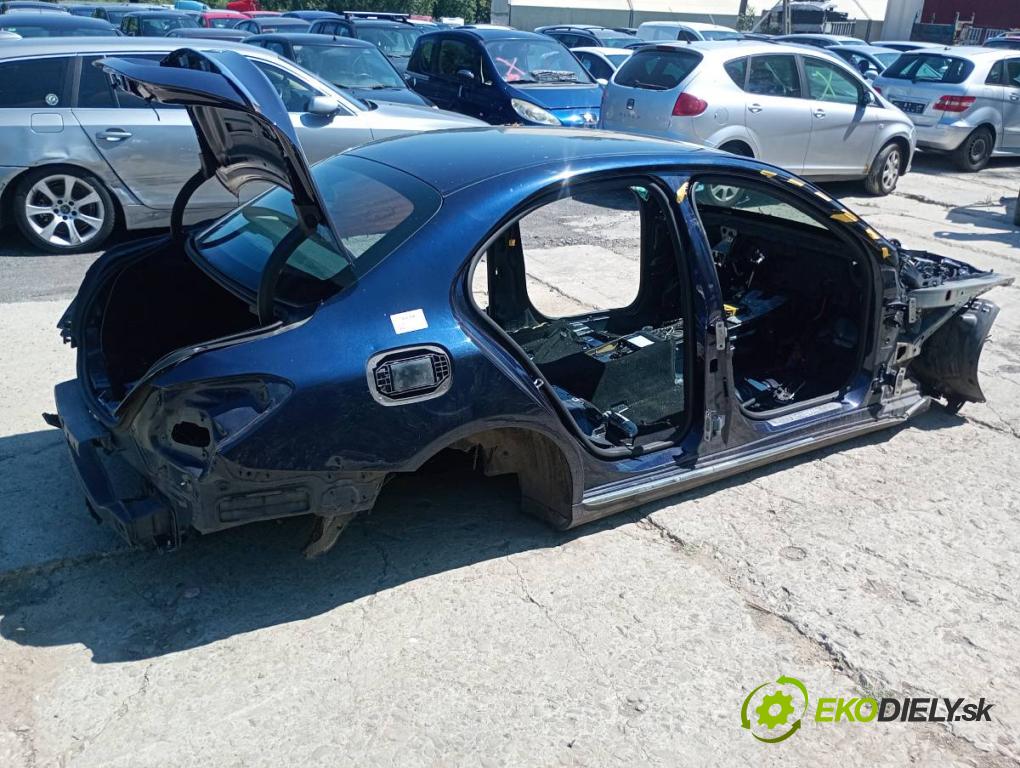 MERCEDES-BENZ KLASA C sedan 2019 110 kW C 200 d (205.011) 1950 KAROSERIA ČTVRŤÁK blatník práh střecha PODŁUŻNICA 