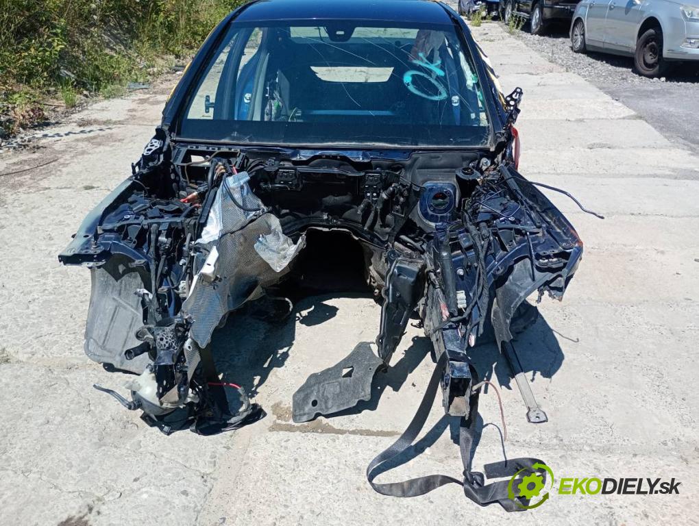 MERCEDES-BENZ KLASA C sedan 2019 110 kW C 200 d (205.011) 1950 karoséria ČTVRŤÁK: Blatník prah strecha PODŁUŻNICA